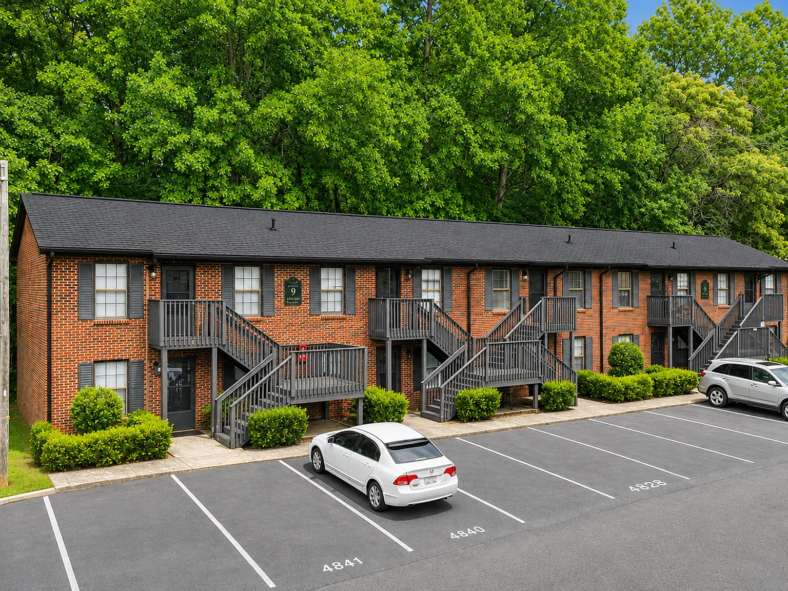 Springbrook Apartments — Photo 3
