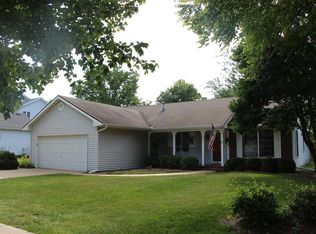 805 Wesley Ave, Savoy, IL 61874