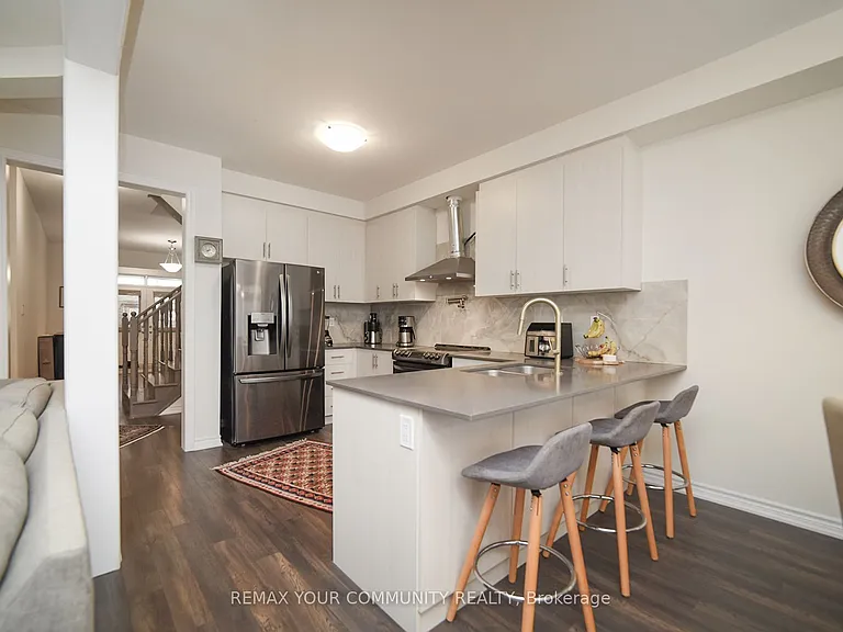 12 Viola St — Photo 6
