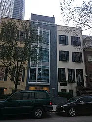 250 East 68th Street in Lenox Hill
