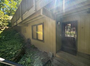 7712 SW Barnes Rd UNIT C, Portland, OR 97225