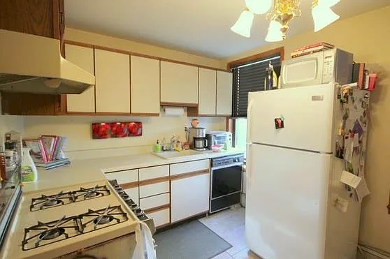 502 Washington St #1