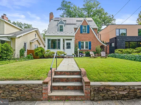 4711 48th St NW, Washington, DC 20016