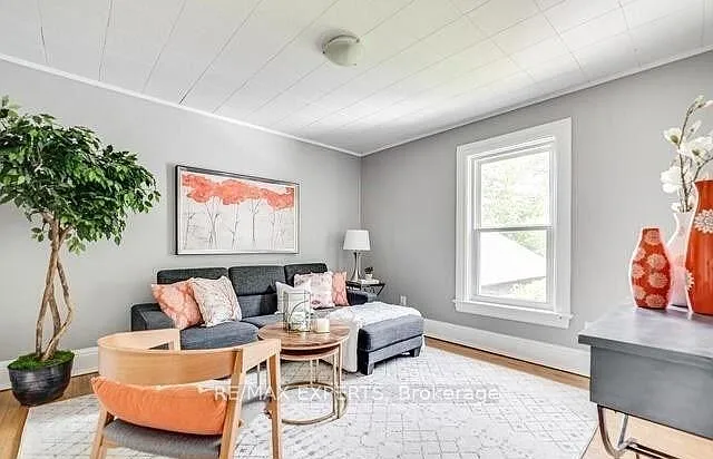 3 bed, $1,950 — Photo 3