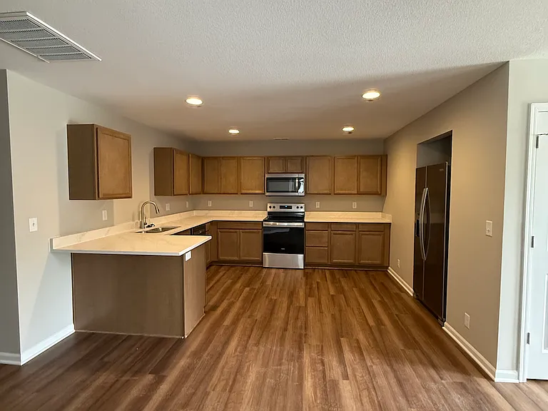 1512 Park Ave #B — Photo 6