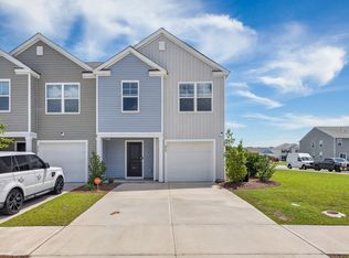 272 Blue Haw Dr, Moncks Corner, SC 29461
