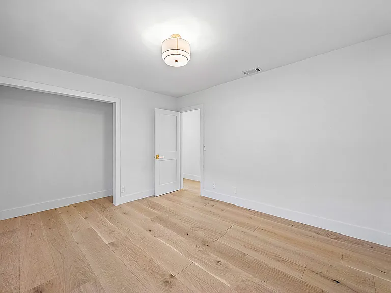 6005 Buena Vista Ct — Photo 18