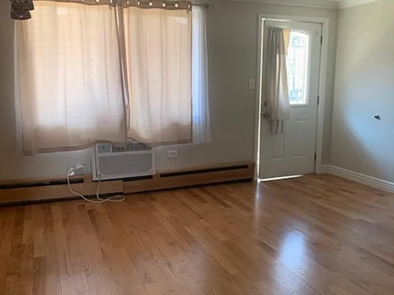 558 N Washington St #203 — Photo 8