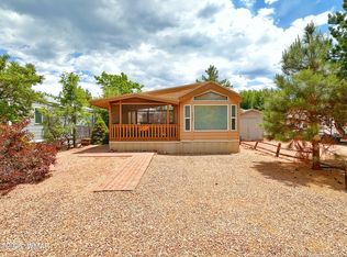 2267 Horse Thief Rd, Overgaard, AZ 85933