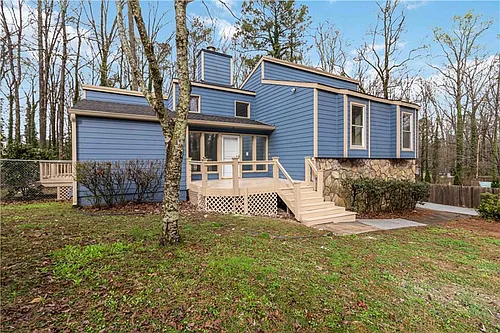 3230 Cedar Bluff Dr NE Photo 1