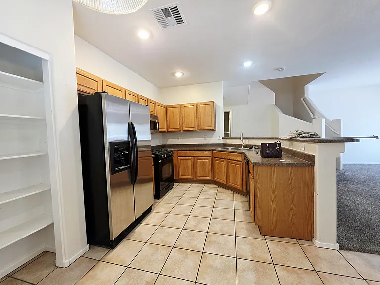 1571 Rusty Ridge Ln — Photo 7