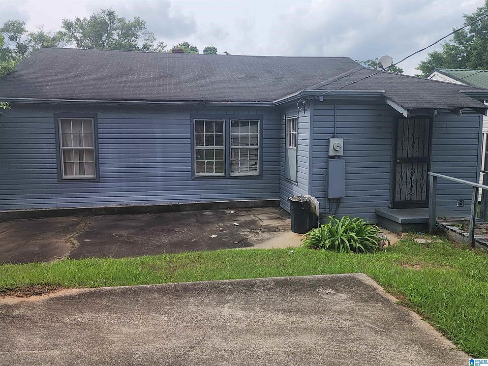 2nd image of 929 Valley Road Pl