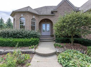 6084 Adams Ct, Washington, MI 48094