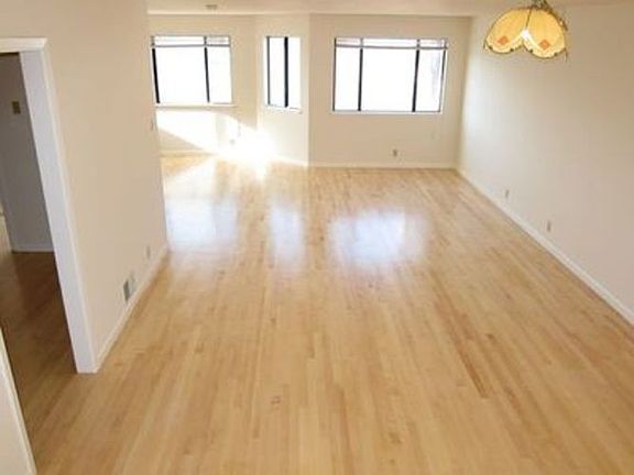 4th image of 310 Leland Ave
