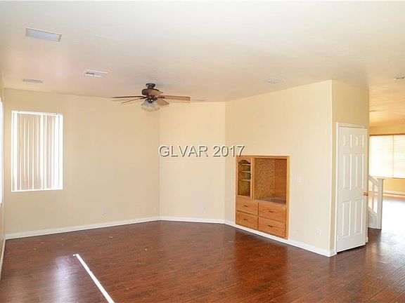 4th image of 2509 Bahama Point Ave