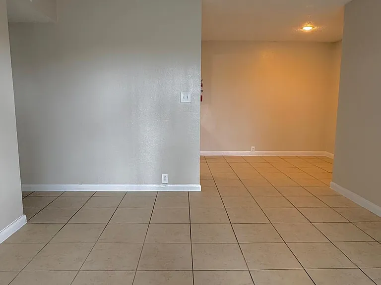 Southern Oaks Apartments — Photo 42