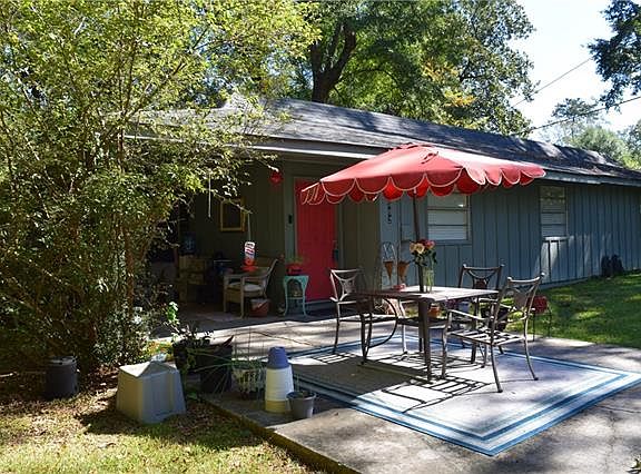 3rd image of 502 E 2nd Ave