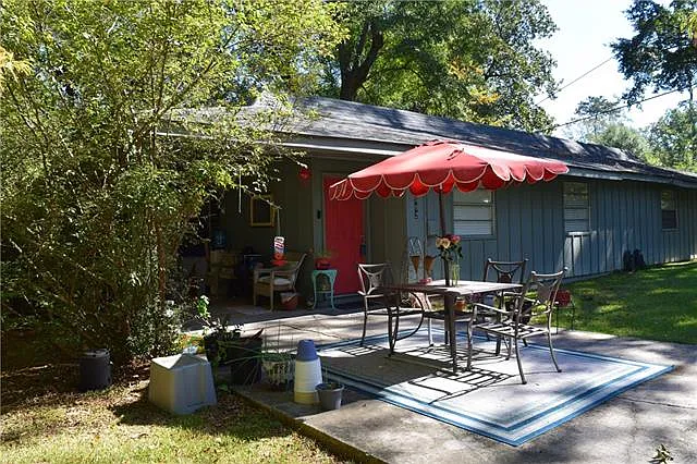 502 E 2nd Ave — Photo 3