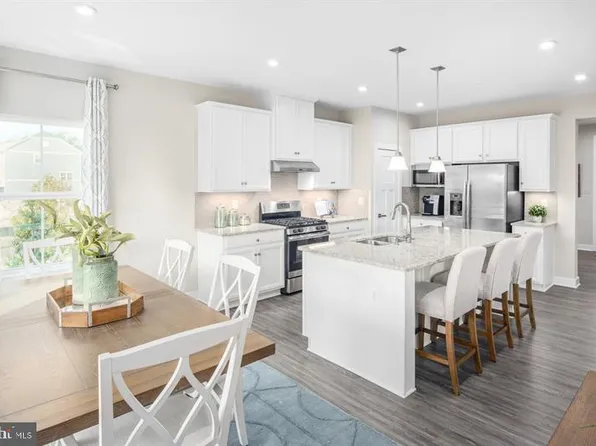 15555 Twin River Cir #H043, Bowie, MD 20716