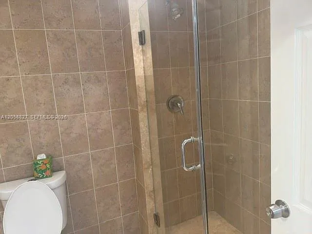 5401 Collins Ave #230 — Photo 41