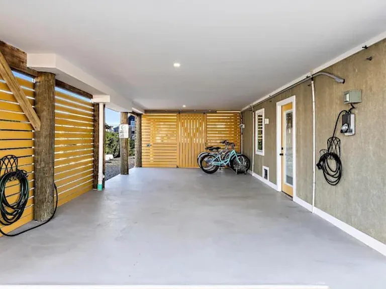 110 N Ensign Dr — Photo 3