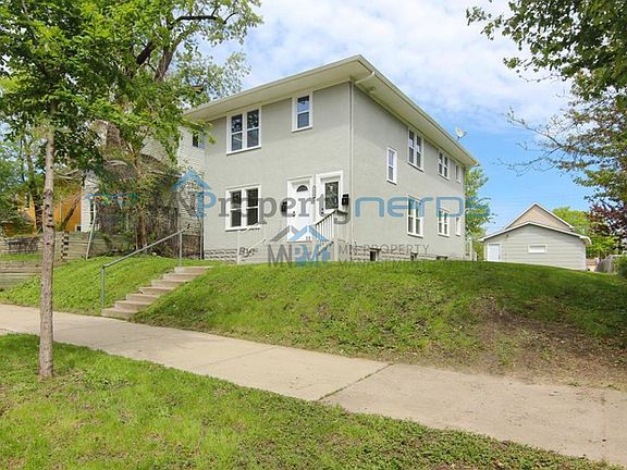 2nd image of 1934 Oliver Ave N
