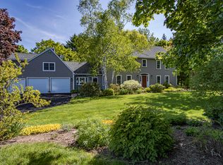42 Darling Parke Dr, Bangor, ME 04401