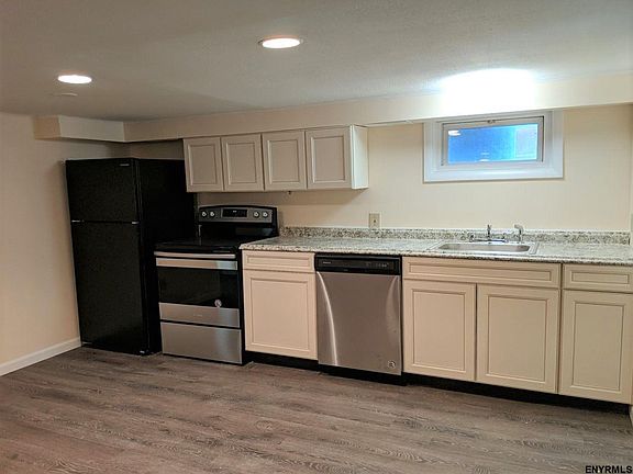 5th image of 542 New Scotland Ave