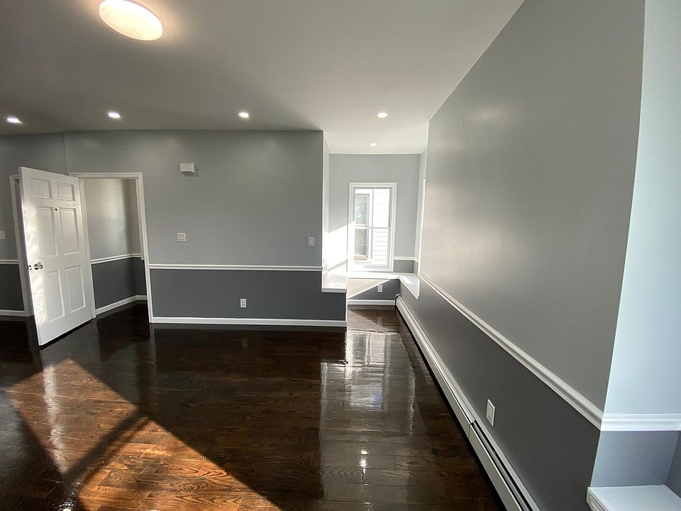 1st image of 10229 Remington St Floor 2