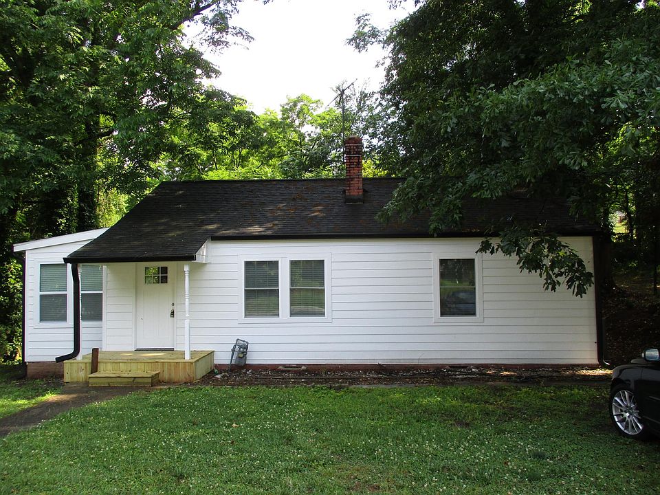 1st image of 358 Phillips Dr SE