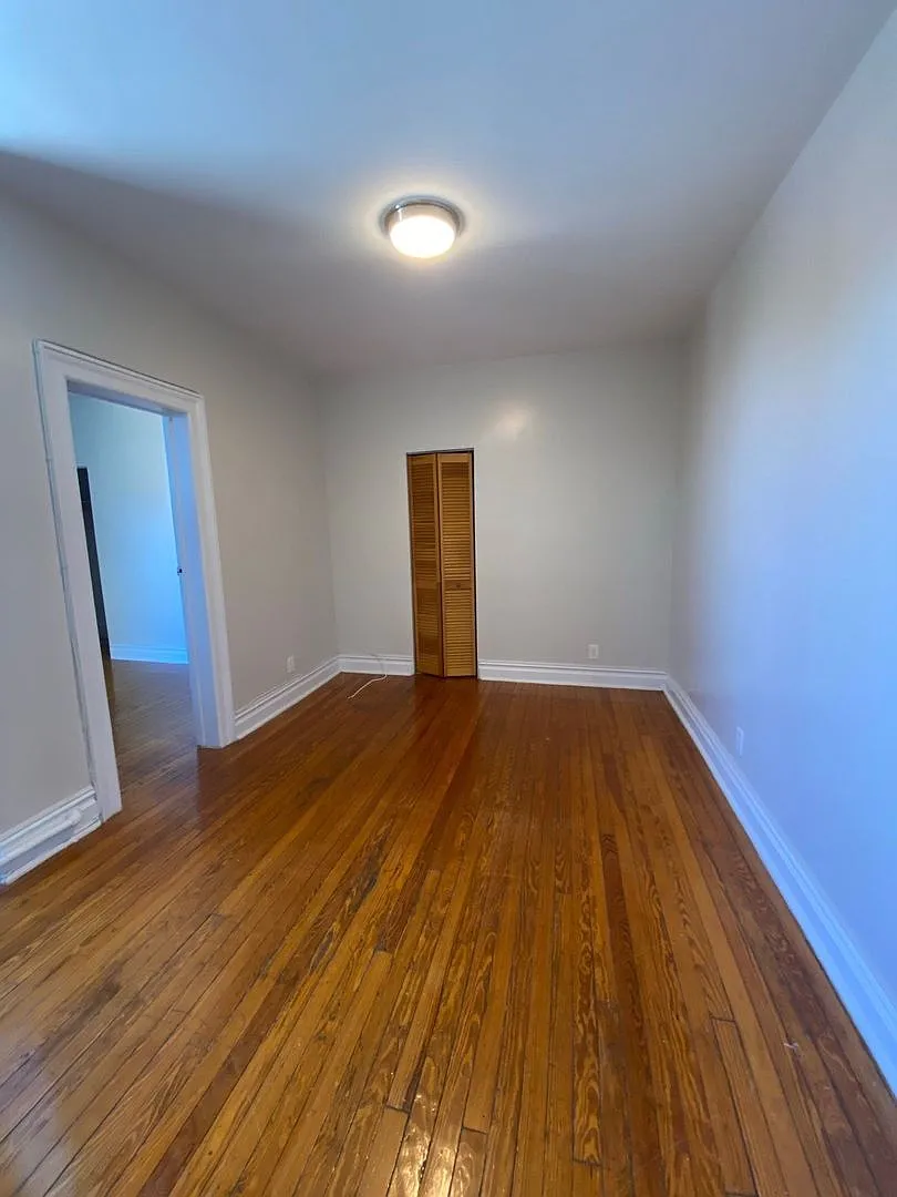 525 - Golden Crest 525 60th Street, LLC — Photo 3