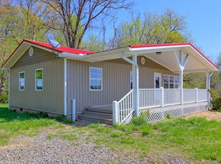 612 Reservoir Rd, Murphy, NC 28906