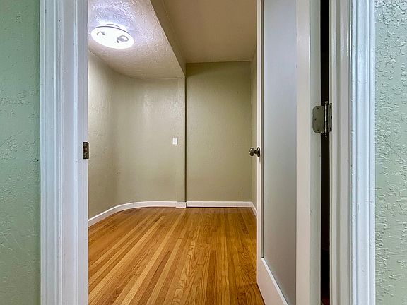 3rd image of 1333 Jefferson St APT C