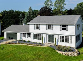 50823 Summit Hill Ct, Granger, IN 46530