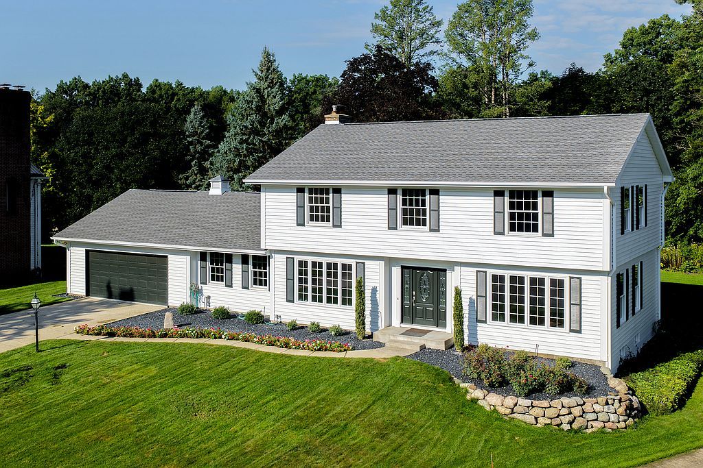 50823 Summit Hill Ct - Property Image