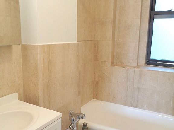 4th image of 250 W 85th St #6HH
