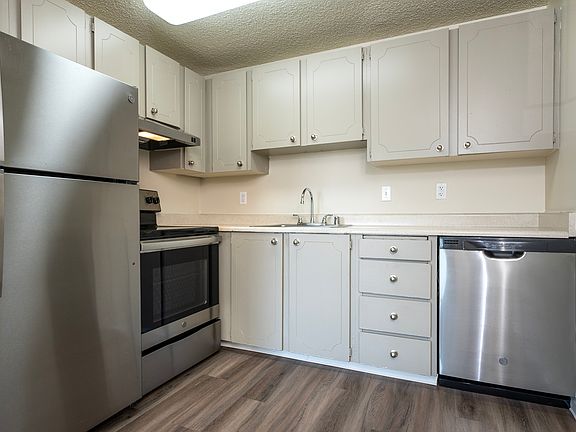 1 Bedroom 595 Sq Ft