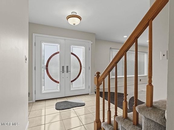 5th image of 28 Buttonwood Drive