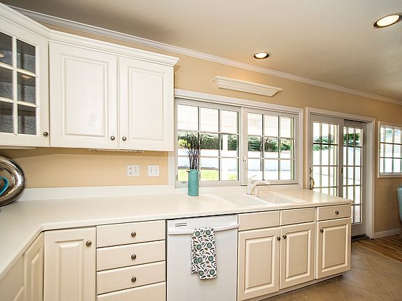 5th image of 3265 Welmer Pl