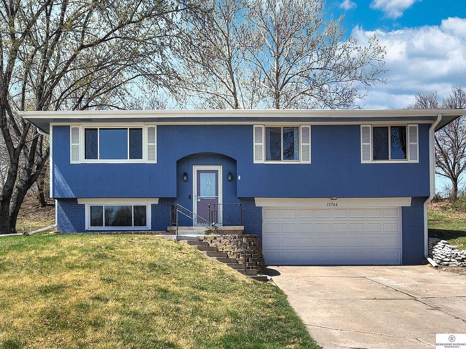 1st image of 13744 Jefferson Cir