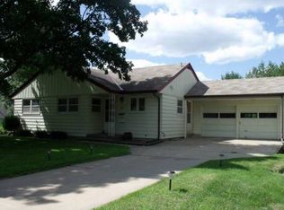 48 Wilson Ave SW, Cedar Rapids, IA 52404