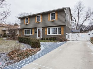 907 S Bryan St, Elmhurst, IL 60126