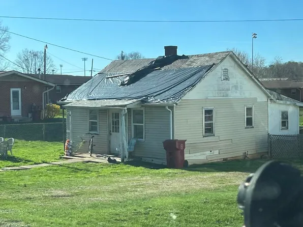 107 Bettie St, Johnson City, TN 37601