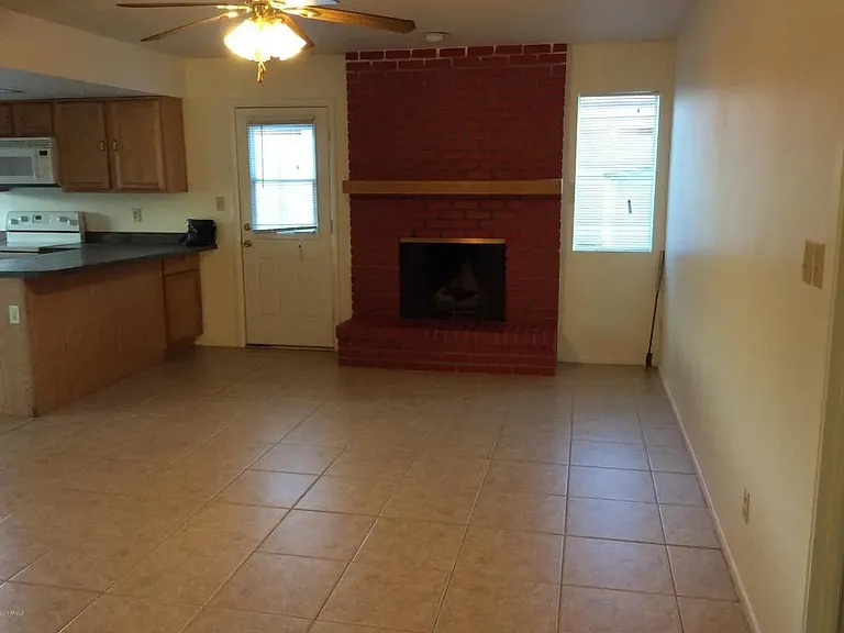 9422 N 49th Ave — Photo 6