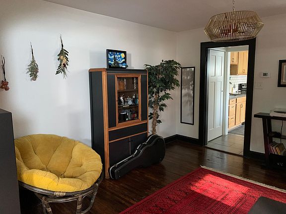 4th image of 807 Thurman Ave #807
