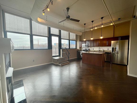 4th image of 2015 Grand Blvd APT 325