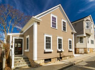 28 Extension St, Newport, RI 02840
