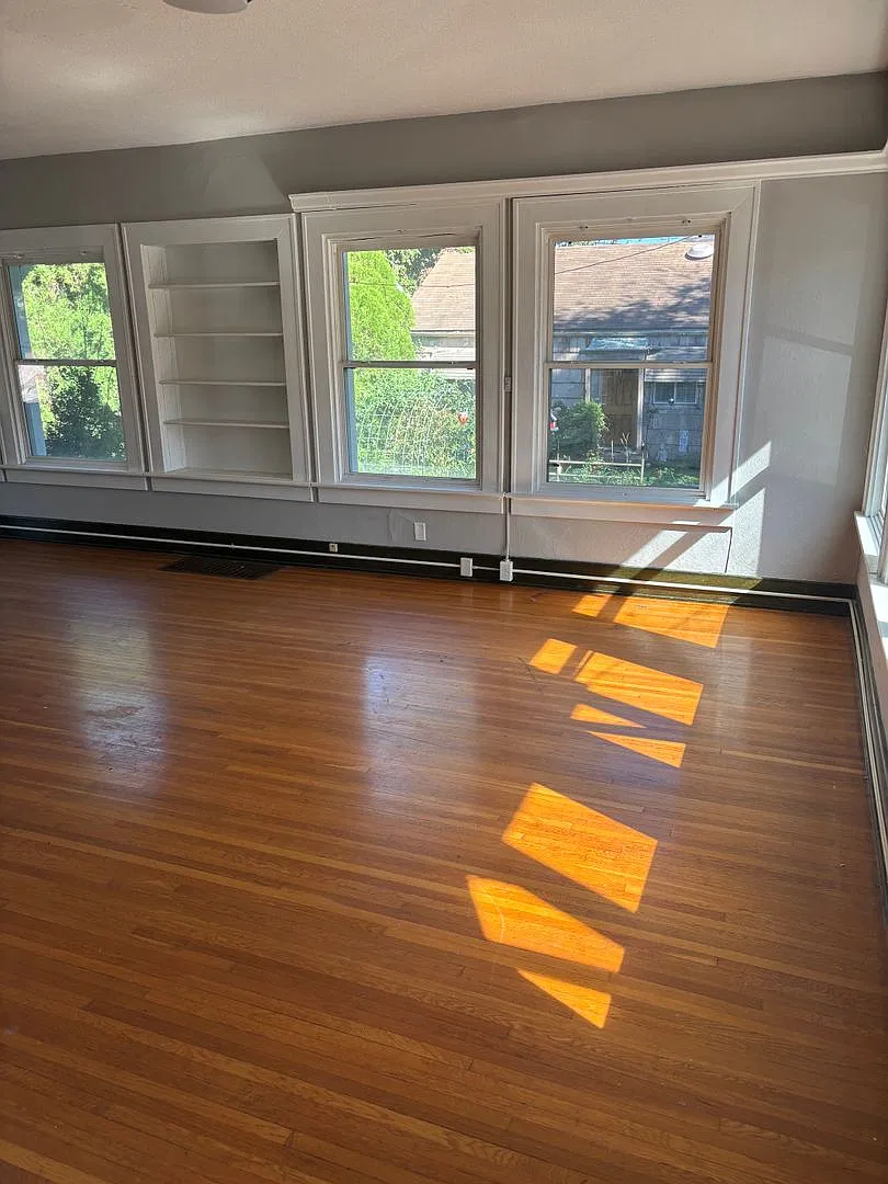 503 Hulman Street — Photo 2