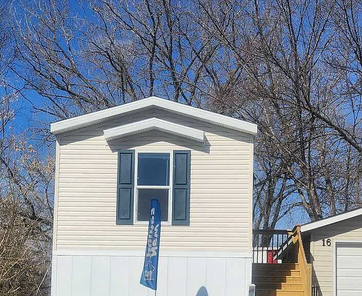 23 Thomas Ln #431 — Photo 21