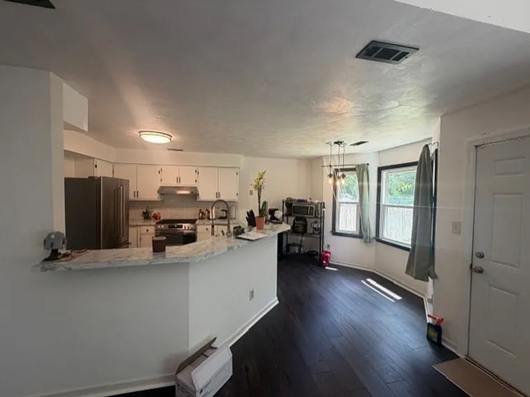 525 Kilby Ave — Photo 5